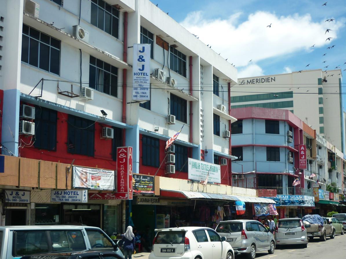 J &J Hotel Kota Kinabalu Esterno foto